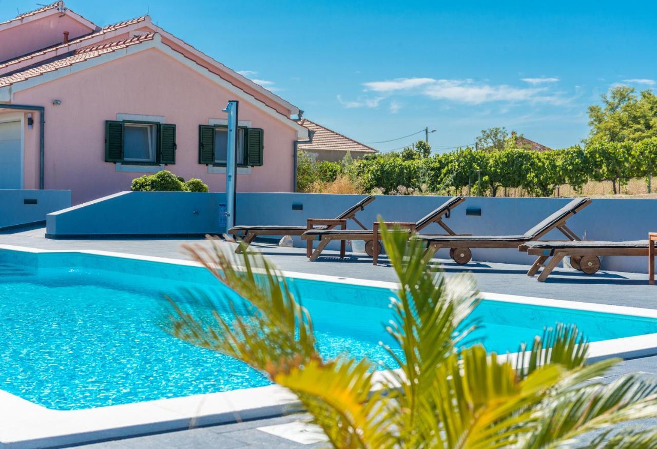 Villa Perini Dvori Donji Zemunik Exterior photo